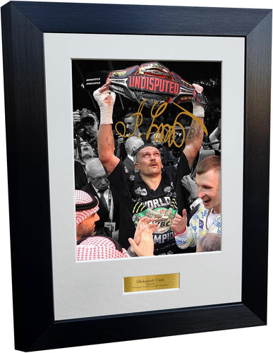 Kitbags & Lockers 12x8 A4 Oleksandr Usyk Undisputed World Heavyweight Champion Autographed Signed Signature Photo Photograph Picture Frame Boxing Poster Gift 5