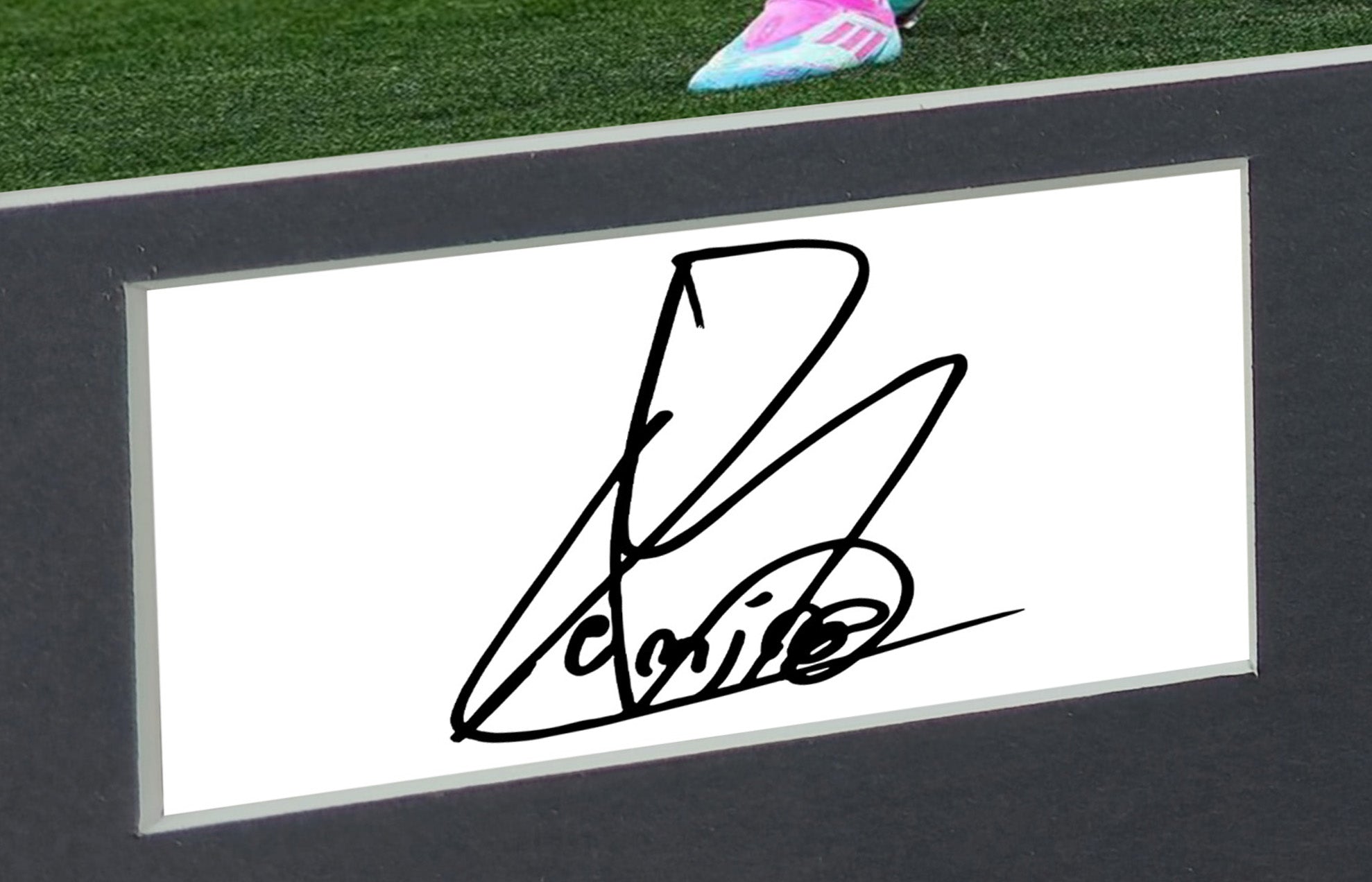 Lamine Yamal 2025 Barcelona Logo Mount Signed Autographed Photo Photograph Picture Frame Poster Football Soccer Gift