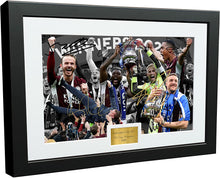 Load image into Gallery viewer, 12x8 A4 &#39;2021 FA CUP WINNERS&#39; Brendan Rodgers James Maddison Jamie Vardy Youri Tielemans Kasper Schmeichel Wes Morgan Leicester City FC Signed Autographed Photo Photograph Picture Frame Poster Gift