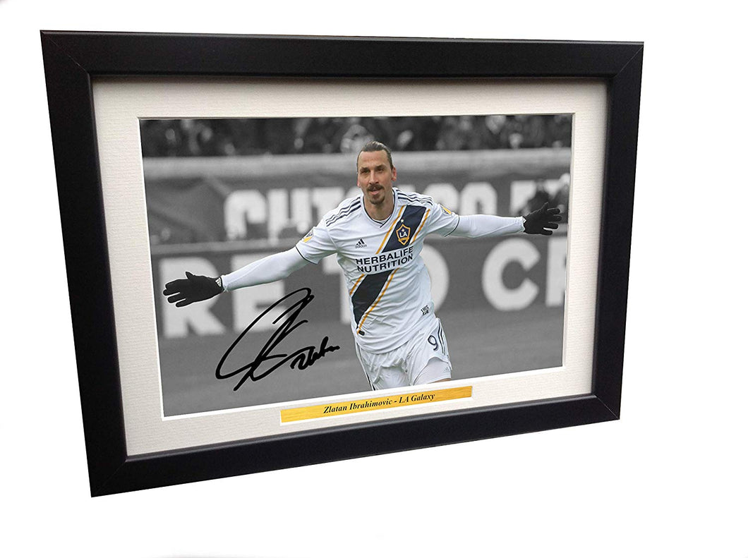 12x8 Signed Zlatan Ibrahimovic LA Galaxy Photo Photograph Picture Frame Football Soccer Poster Gift