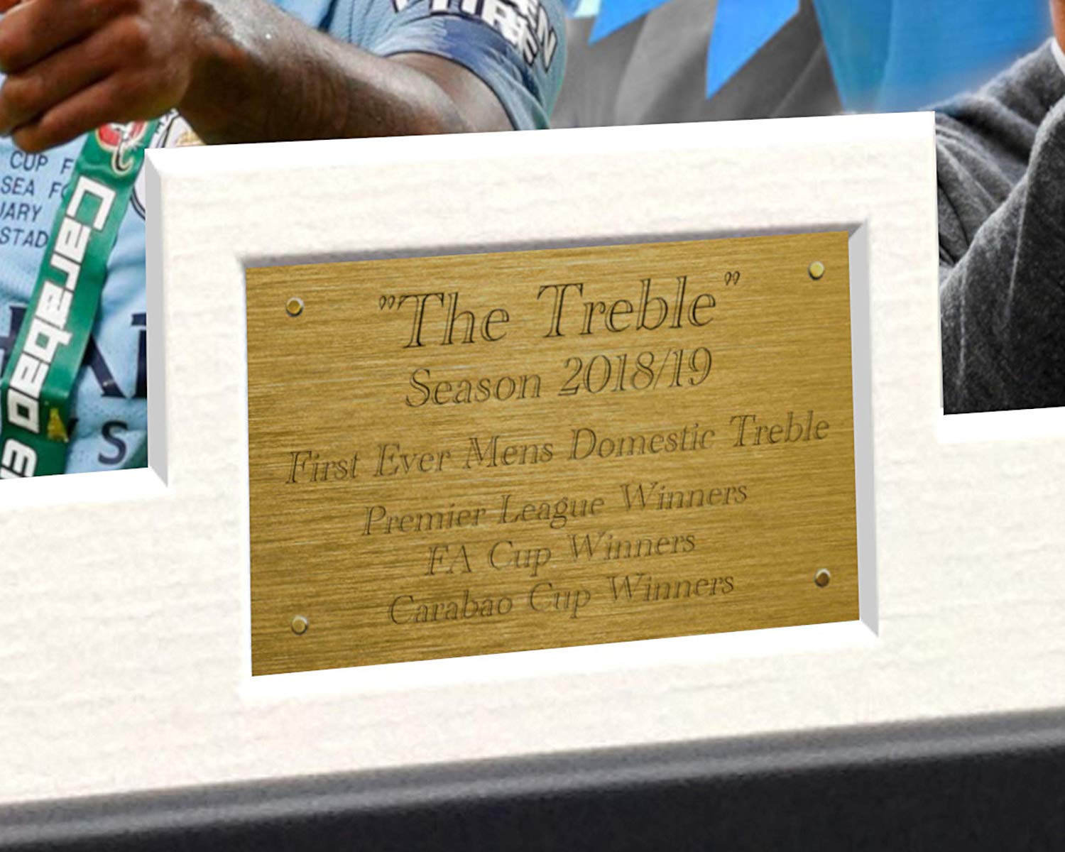 2018/19 TREBLE Signed Manchester City Guardiola De Bruyne Agüero Sterling Jesus Sane Photo Picture